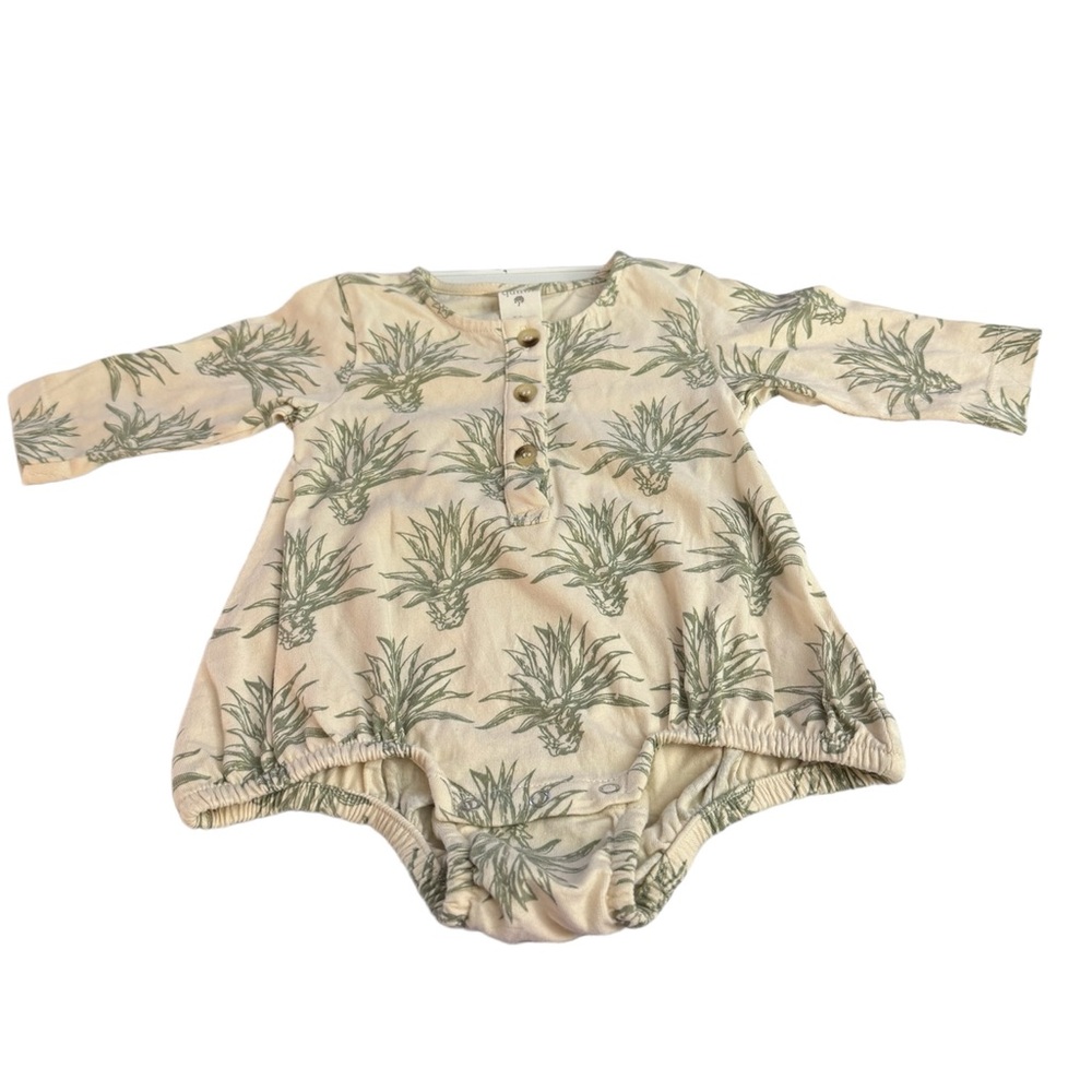 Kate Quinn “agave” long sleeve onsie